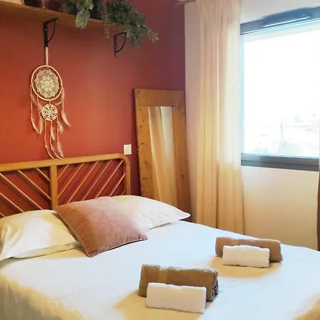 Apartment Nice 64 M With Balcony Near The Train Station