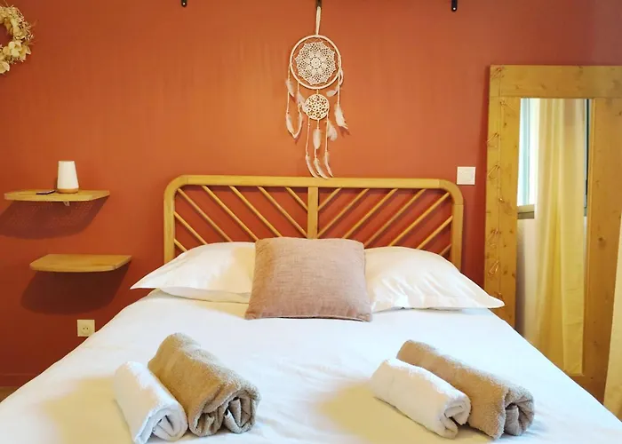 Apartmán Nice 64 M With Balcony Near The Train Station